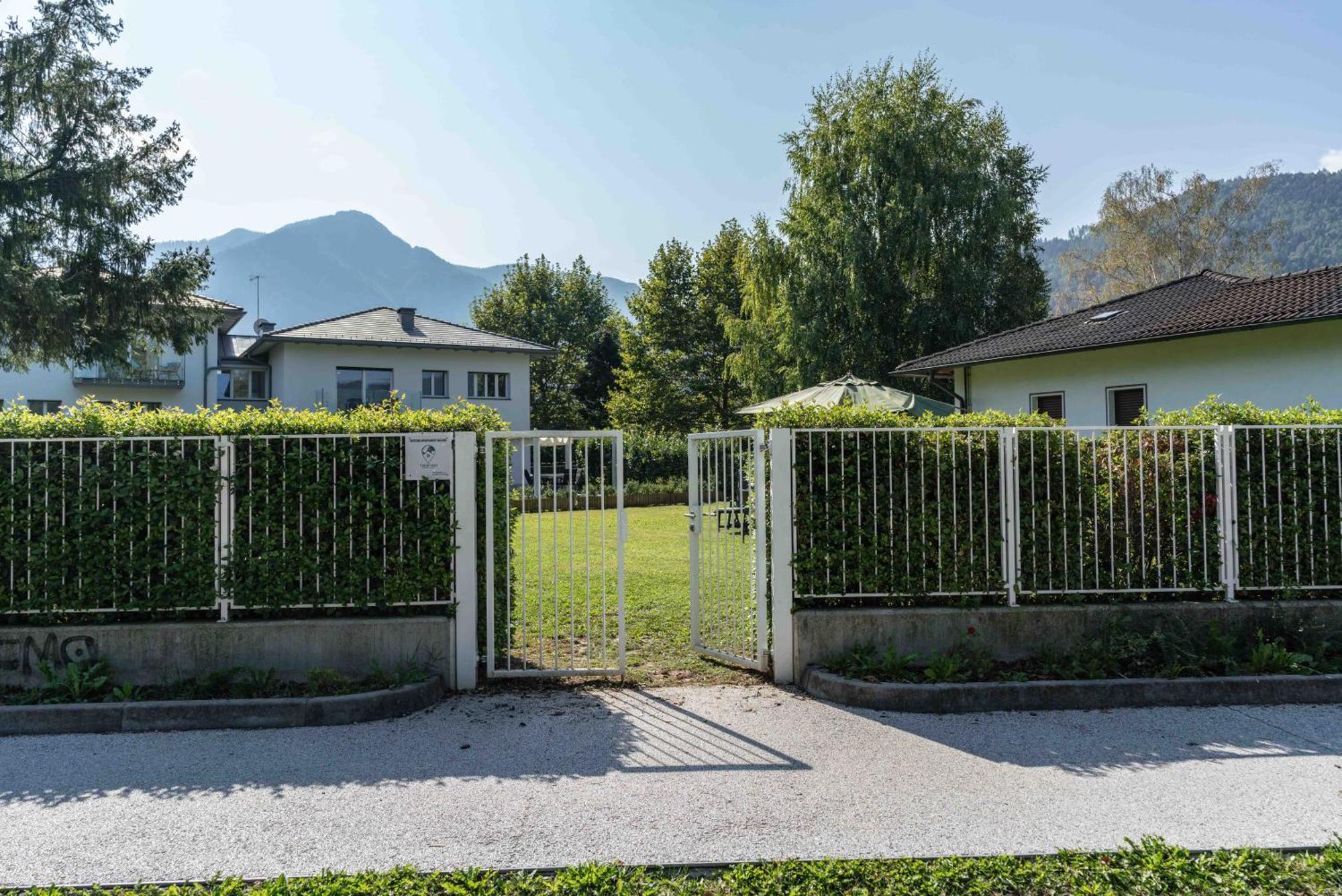 La Gemma Sul Lago Calceranica al Lago Exterior foto